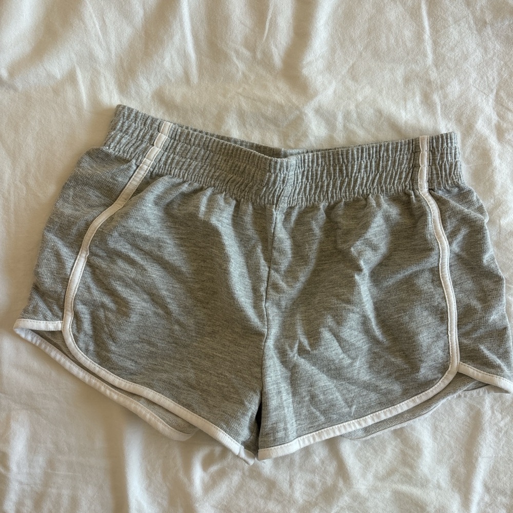 F21 gray dolphin shorts